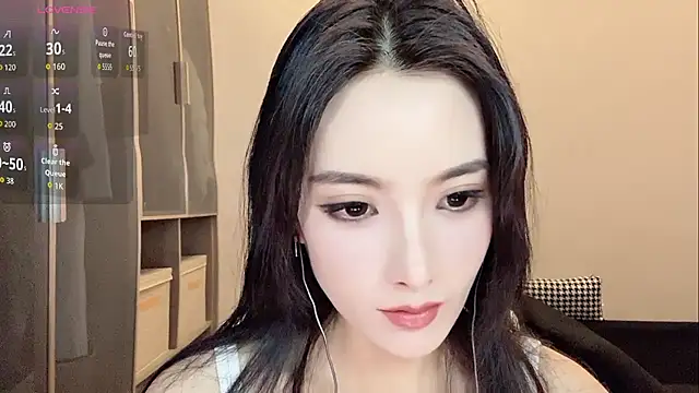 Xixi-mm online show from June 4, 2026, 12:54 pm