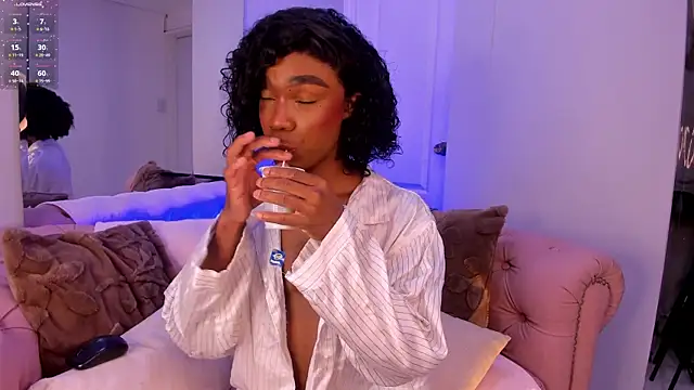 Nico Dior online show from July 1, 2026, 4:24 am