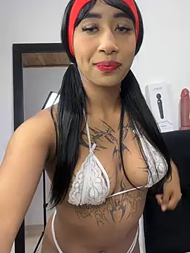 Snapshot of Zaabrina_20 chatting on April 28, 2026, 2:27 am Zaabrina 20 online show from April 28, 2026, 2:27 am