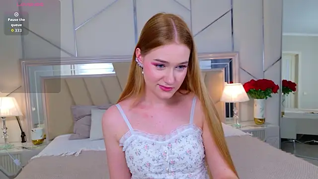 EmmiliRosse online show from June 5, 2026, 5:07 pm