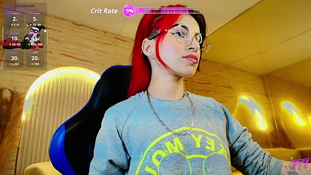 Moon Red r online show from June 8, 2026, 12:38 pm