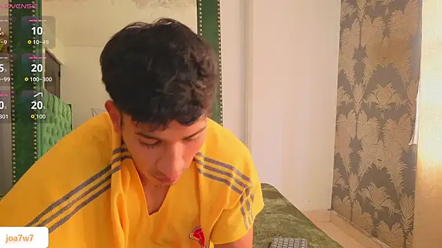 Zayn Moretti online show from June 28, 2026, 5:41 pm