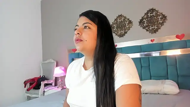 ScaarlettBlack online show from April 24, 2026, 2:19 pm