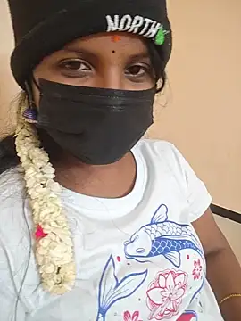 Snapshot of Tamil_Hot_Dharsha chatting on July 15, 2026, 6:59 pm Tamil Hot Dharsha online show from July 15, 2026, 6:59 pm