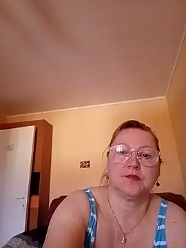I amVeronicle online show from June 10, 2026, 5:19 am