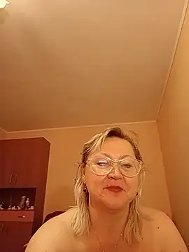 I amVeronicle online show from July 9, 2026, 8:15 am