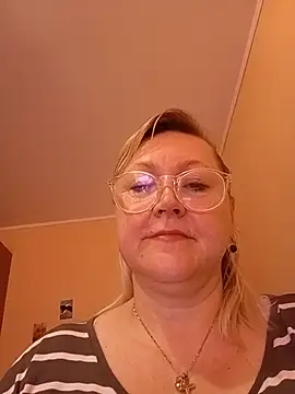 I amVeronicle online show from July 18, 2026, 1:30 pm