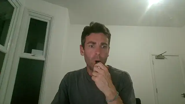frenchbdmaninlondon online show from August 4, 2026, 9:30 pm