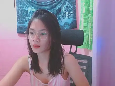 Sweetsexylady19 online show from July 17, 2026, 4:32 am