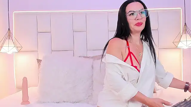 DannaPerea online show from May 19, 2026, 11:56 pm