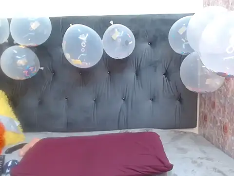 Busty NickiXXX online show from June 3, 2026, 7:51 pm