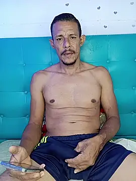 Snapshot of El_junior21 chatting on May 22, 2026, 10:52 pm El junior21 online show from May 22, 2026, 10:52 pm