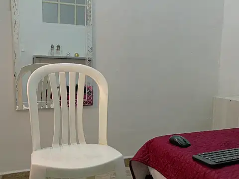Snapshot of LunayDream chatting on July 28, 2026, 2:13 pm LunayDream online show from July 28, 2026, 2:13 pm