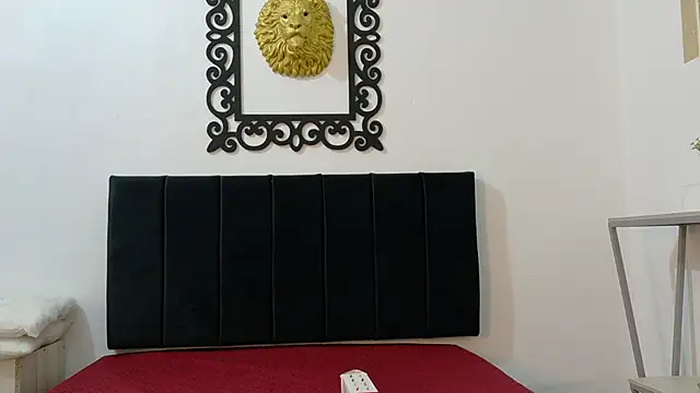 LunayDream online show from June 8, 2026, 11:33 am