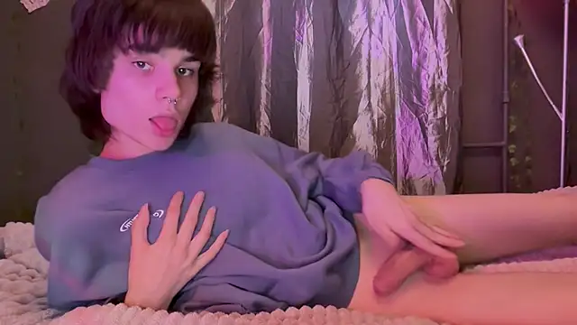 laski twink online show from June 4, 2026, 7:18 pm