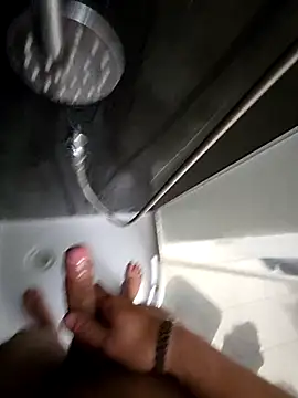 nicocolala768 online show from April 23, 2026, 7:59 pm