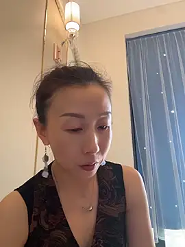 summer0430 online show from June 6, 2026, 7:46 am