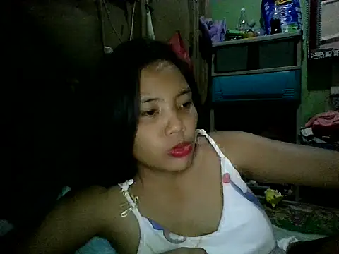 juicyredt online show from May 6, 2026, 12:31 pm