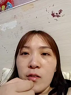 mei114 online show from April 23, 2026, 10:44 am