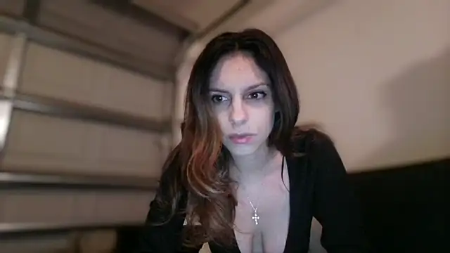 Rosalinesweets online show from April 28, 2026, 3:00 am