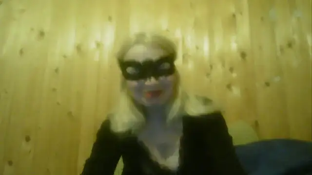 SaraDolceBaby online show from May 11, 2026, 10:40 pm