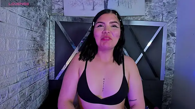 Valeria 420 online show from April 23, 2026, 5:03 am