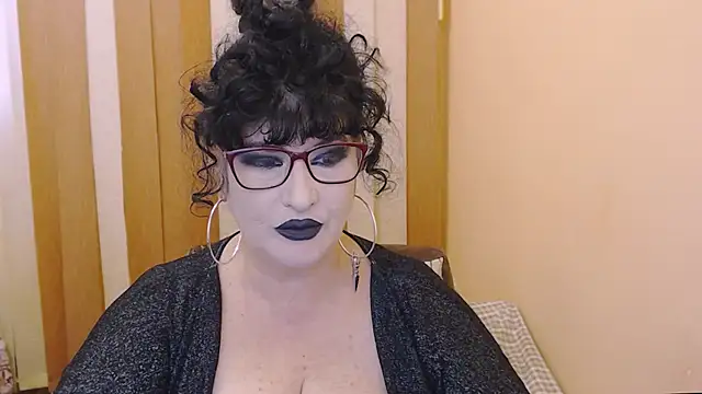 QuuenOfSin online show from October 11, 2025, 2:07 pm