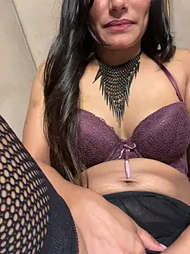 SecretDarkRoomXO online show from June 24, 2026, 8:06 pm