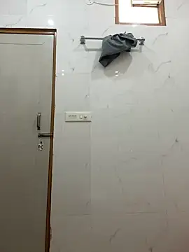 mks071 online show from April 26, 2026, 6:54 am