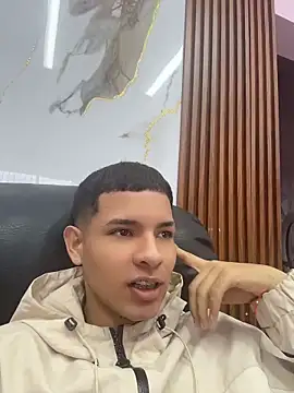 Valery2 salazar online show from May 27, 2026, 9:22 pm