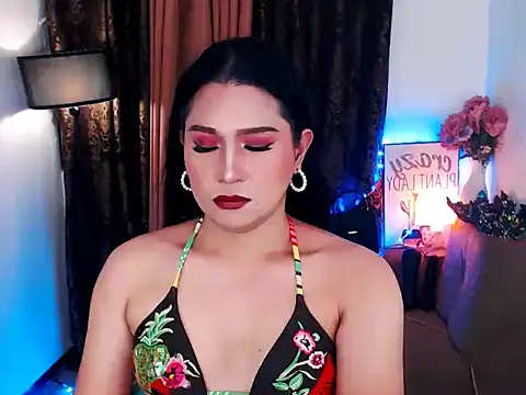SWEETBELLA69 online show from July 6, 2026, 10:44 am