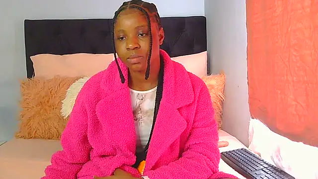 julianaa19 online show from May 22, 2026, 1:20 pm