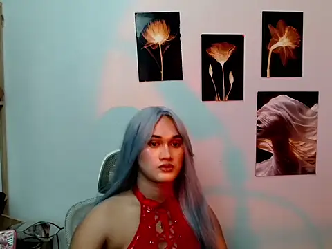 YourHot Nica online show from April 20, 2026, 2:18 pm