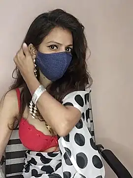 Snapshot of lovelyrosewifey chatting on May 6, 2026, 4:49 am lovelyrosewifey online show from May 6, 2026, 4:49 am