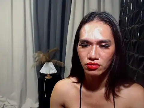 Snapshot of Queen_Haliyah chatting on May 15, 2026, 11:14 pm Queen Haliyah online show from May 15, 2026, 11:14 pm