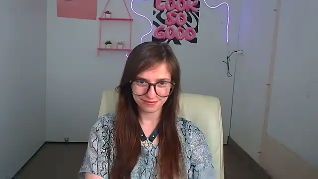 Luna Tantra online show from June 19, 2026, 10:36 pm