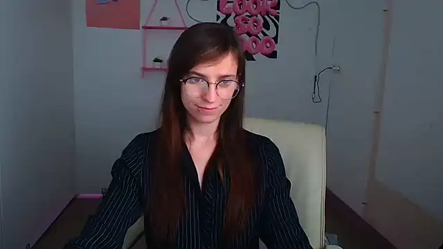 Luna Tantra online show from June 26, 2026, 3:18 pm