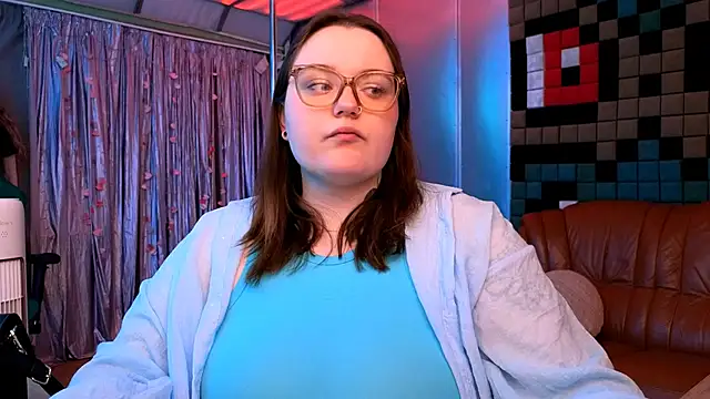 CatherineClaire online show from June 1, 2026, 4:39 pm