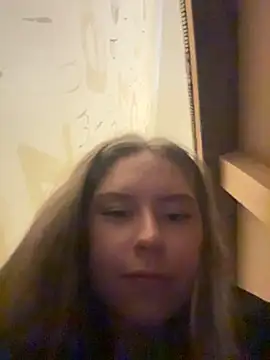 anna nan online show from July 7, 2026, 10:02 pm