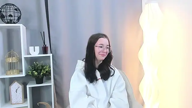 ChasityHartage online show from April 22, 2026, 10:11 am