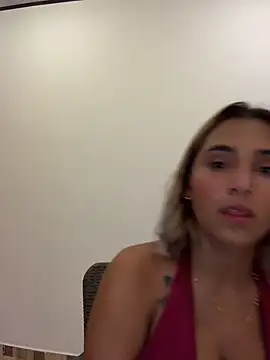 LoisC online show from July 25, 2026, 1:24 am