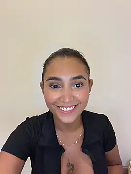 LoisC online show from July 29, 2026, 2:11 am