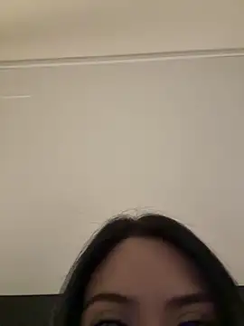 nina24qkrica online show from May 4, 2026, 1:58 pm