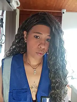 Snapshot of Ivon_C chatting on July 7, 2026, 11:36 am Ivon C online show from July 7, 2026, 11:36 am