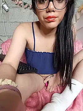 Dayii sweet online show from June 12, 2026, 9:45 pm