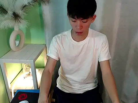 sycat69 online show from June 10, 2026, 11:28 pm