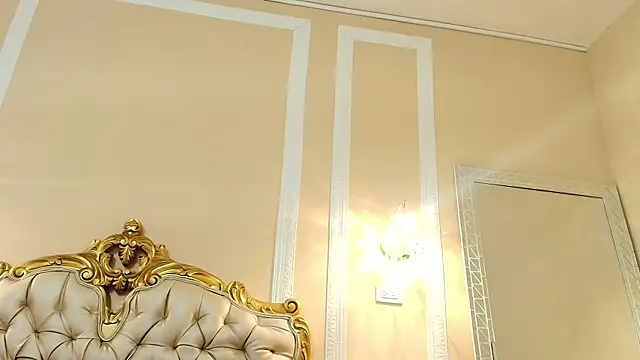 PaulineKosh online show from July 10, 2026, 8:09 pm