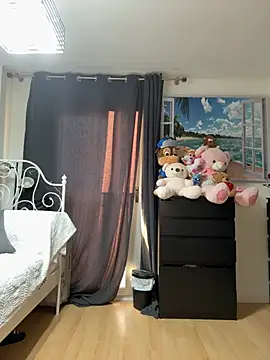 marolycol online show from April 30, 2026, 6:37 pm