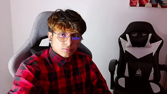 dany fans online show from April 28, 2026, 2:27 am