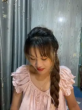 Ly-sexyy online show from April 26, 2026, 7:55 pm